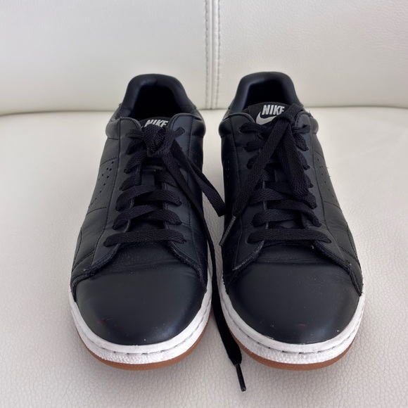 Nike Tennis Classic Ultra Leather Black & White Gum 7.5M - Picture 2 of 6